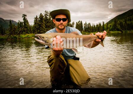 Sockeye Lachsfang des Tages am Lake Kijik in der Nähe des Lake Clark National Park im Südwesten Alaskas. Stockfoto