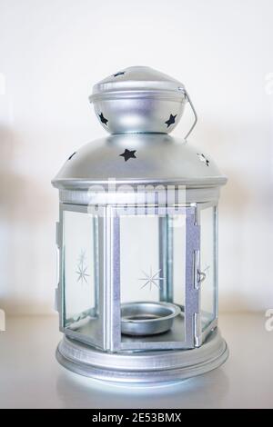 Laterne aus Metall Stockfoto