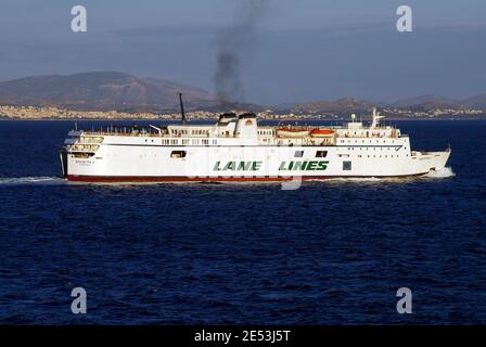 Der Hafen von Piräus und der Hafen von Rhodos 9 2006 Stockfoto