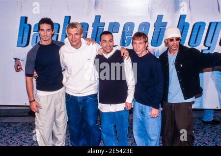 KÖLN, DEUTSCHLAND - APR 13, 1999: Die Backstreet Boys während eines Fotoshootings in Köln. Stockfoto