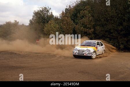 Malcolm Wilson testet seinen Vauxhall Astra GTE 16v Rallye-Auto Am Millbrook Proving Ground UK 1989 Stockfoto