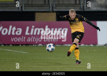 KERKRADE, NIEDERLANDE - JANUAR 24: Patrick PflŸcke von Roda JC während des niederländischen Keukenkampioendivision-Spiels zwischen Roda JC und FC Utrecht U23 auf Par Stockfoto