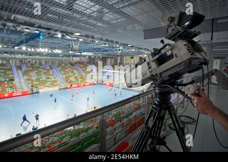 TV-Kamera in der Sporthalle Stockfoto