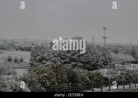 Las Vegas NV, USA. Januar 2021. Ungewöhnlicher Schneefall im Nordwesten von Las Vegas, Nevada am 26. Januar 2021. Kredit: Dee Cee Carter/Media Punch/Alamy Live Nachrichten Stockfoto