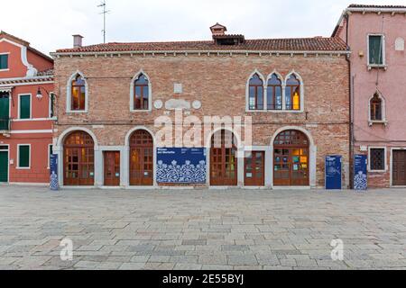 Burano, Italien - 10. Januar 2017: Merletto Museum auf der Insel Burano in Venedig, Italien. Stockfoto