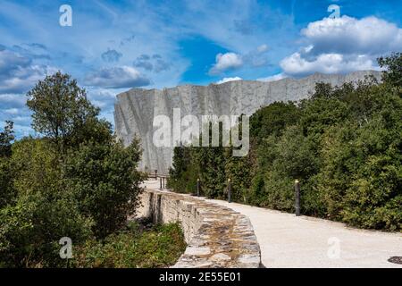 Caverne du Pont-d'Arc, ein Faksimile der Höhle von Chauvet in Ardeche, Frankreich, eine Höhle, enthält einige der am besten erhaltenen figürlichen Höhlenmalereien in Th Stockfoto