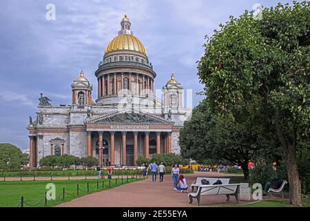 Ehemalige Isaakskathedrale / Isaakievskiy Sobor im spätneoklassischen / byzantinischen Stil, heute Museum in der Stadt Sankt Petersburg, Russland Stockfoto