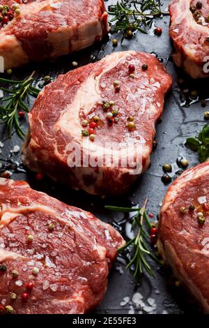Leckere saftige Steaks werden Ihre Stimmung aufhellen Stockfoto