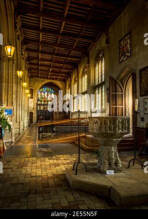 Innenraum der St. Peter und St. Paul Kirche in Lavenham. Stockfoto