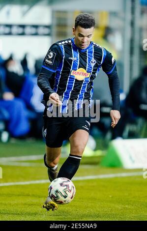 Mannheim, Deutschland. Januar 2021. Fußball: 3. Spielklasse, SV Waldhof Mannheim - Dynamo Dresden, Matchday 21, Carl-Benz-Stadion. Mannheims Marcel kostspielig spielt den Ball. Quelle: Uwe Anspach/dpa/Alamy Live News Stockfoto