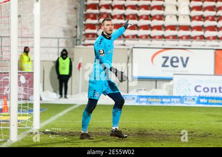 Zwickau, Deutschland. 26. Jan, 2021. firo: 01/26/2021 Fußball: Fußball: Archivfotos 3. Bundesliga-Saison 2020/21 MSV Duisburg - FSV Zwickau goalwart Leo Weinkauf (1, Duisburg), GESTIKN Gabor Krieg/PICTURE POINT/firosportphoto Quelle: dpa/Alamy Live News Stockfoto