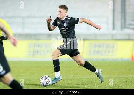 Zwickau, Deutschland. 26. Jan, 2021. firo: 01 26/2021 Fußball: Fußball: Archivfotos 3. Bundesliga-Saison 2020/21 MSV Duisburg - FSV Zwickau im Bild: Lukas Scepanik (7, Duisburg), Gabor Krieg/PICTURE POINT/firosportphoto Quelle: dpa/Alamy Live News Stockfoto