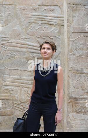 Die syrische First Lady Asma Al Assad besucht am 13. Juli 2008 das Louvre-Museum in Paris. Foto von Ammar Abd Rabbo/ABACAPRESS.COM Stockfoto