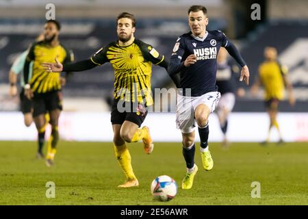 LONDON, ENGLAND. JAN 26TH: JED Wallace von Millwall läuft zum Ball während des Sky Bet Championship Matches zwischen Millwall und Watford in Den, London am Dienstag 26. Januar 2021. (Kredit: Juan Gasparini - MI News) Kredit: MI Nachrichten & Sport /Alamy Live Nachrichten Stockfoto