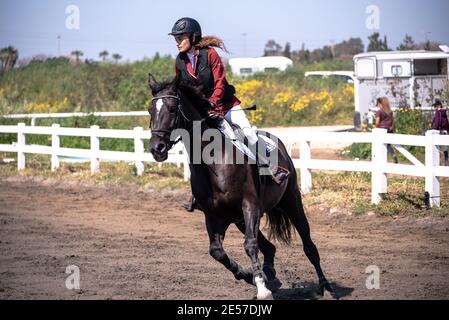 Avargeel Kesem mit Mano Lassco Soul, FEI World Jumping Challenge Stockfoto