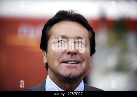 Präsident des FC Nantes Waldemar Kita beim Fußballspiel der Ersten Liga, Paris Saint-Germain gegen den FC Nantes, am 14. September 2008 in Paris, Frankreich. PSG gewann 1:0. Foto von Willis Parker/Cameleon/ABACAPRESS.COM Stockfoto