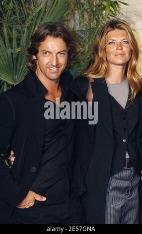 'Flics'-Besetzung Frederic Diefenthal und Gwendoline Hamon posieren während des 10. TV Fiction Festivals von La Rochelle, Frankreich am 18. September 2008. Foto von Patrick Bernard/ABACAPRESS.COM Stockfoto