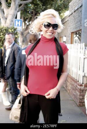 Exklusiv!! Mary Carey zeigt ihre raffinierte Seite auf einem Lunch Trip zum Ivy in Los Angeles, ca. 01/05/07 [[mär]] Stockfoto