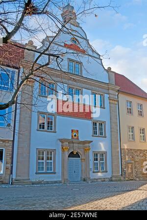 HILDESHEIM, 22. NOVEMBER 2012: Die Fassade des Gymnasiums Josephinum Episkopalschule - die älteste Schule Deutschlands, am 22. November in Hildesheim Stockfoto