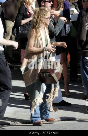 Sheryl Crow geht auf eine Pre-Oscars Party in Beverly Hills, ca. als Mexikaner komplett mit Poncho. 24/07 [[rac ral]] Stockfoto