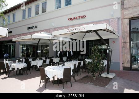 Exklusiv!! Quattro Restaurant an der angesagten Lincoln Road von Miami Beach, im Besitz des deutschen Immobilienentwicklers Thomas Kramer, 4/4/07. [[Tag]] Stockfoto