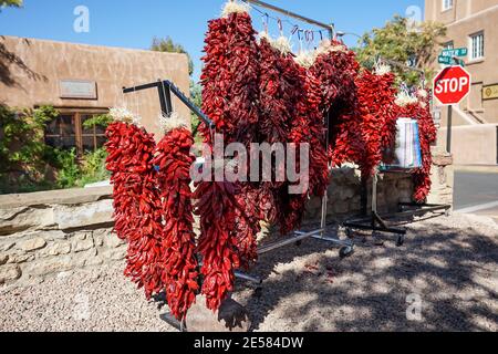 Traditionelle getrocknete Chilis stehen in Santa Fe New Mexico Stockfoto