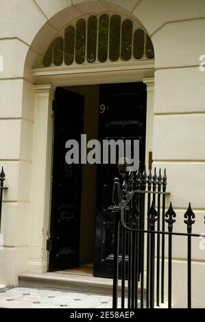 Das neue Zuhause des ehemaligen britischen Premierministers Tony Blair in Zentral-London mit Rückblicken von den Hecken dahinter. 25.07. [[Karte]] Stockfoto