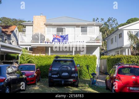 Australisches Haus in Palm Beach mit Nationalflaggenflug, Sydney, Australien Stockfoto