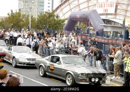 Die Cannonball 8000 Auto Rallye startete heute vom Earls Court in London. Anlässlich ihres fünften Jubiläums umfasst die Rallye - von London über Brüssel und Prag nach Zagreb - 120 Autos. London, Großbritannien. 14.07. [[Karte]] Stockfoto