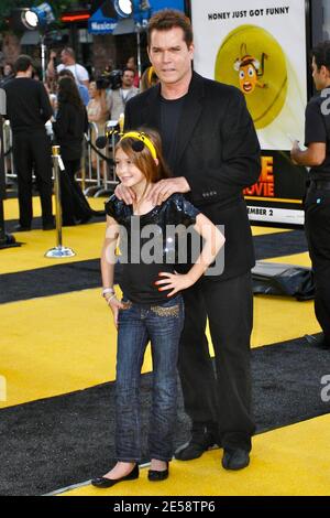 Ray Liotta und seine Tochter besuchen die Los Angeles 'Black & Yellow' Premiere von Dreamworks Animation's 'Bee Movie' in Westwood, Kalifornien 10/28/07. [[laj]] Stockfoto