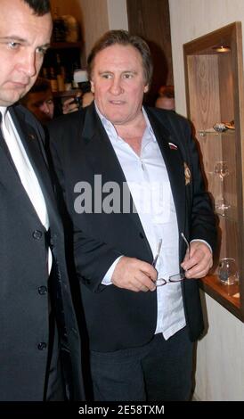 Der französische Superstar Gerard Depardieu präsentiert seine Weinmarke und erhält auch den Orden von Peter dem Großen. Moskau, Russland. 10/27/07. [[lao]] Stockfoto