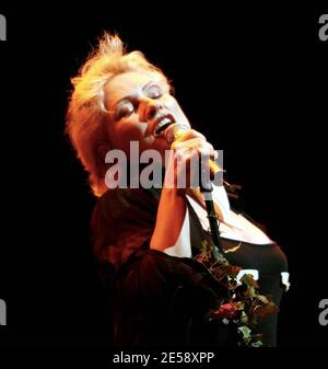 Debbie Harry aus South Beach tritt in einem Konzert auf und ist im Alter von 62 Jahren immer noch stark. The Fillmore Miami Beach im Jackie Gleason Theater. Miami, Florida. 11/16/07. [[fal]] Stockfoto