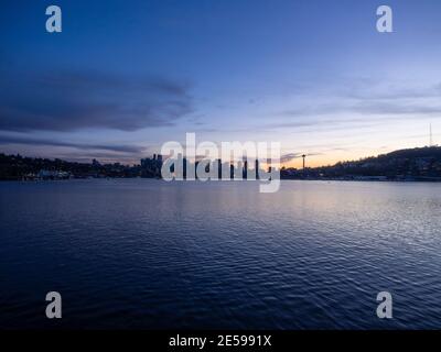 Der Blick auf die Innenstadt von Seattle vom Gas Works Park. Stockfoto