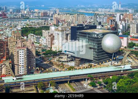 Skyline von taipei in der Nähe des jiantan Distrikts in taiwan Stockfoto