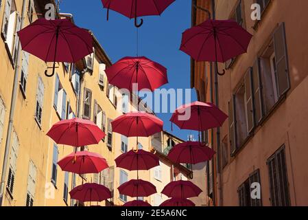 Kunstwerk in einer Gasse in Grasse, Frankreich, Alpes Maritimes, Grasse Stockfoto