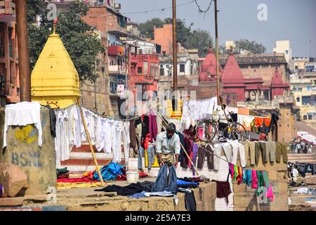 Washing Line, Ghats, Varanasi, Indien Stockfoto