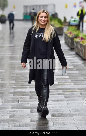 Sian Welby verlässt die Global Radio Studios nach der Capital Radio Breakfast Show in London. Stockfoto