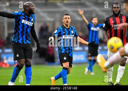 Mailand, Italien. Januar 2021. Alexis Sanchez (7) von Inter Mailand beim Coppa Italia-Spiel zwischen Inter und AC Mailand in San Siro in Mailand. (Foto Kredit: Gonzales Foto/Alamy Live News Stockfoto