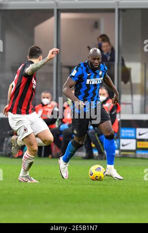 Mailand, Italien. Januar 2021. Romelu Lukaku (9) von Inter Mailand im Coppa Italia Spiel zwischen Inter und AC Mailand in San Siro in Mailand gesehen. (Foto Kredit: Gonzales Foto/Alamy Live News Stockfoto