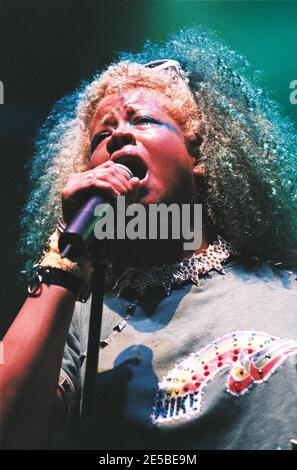 Kelis beginnt ihre UK Tour im Shepherds Bush Empire in London. Juni 2000 Stockfoto