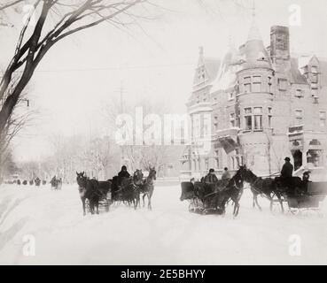 Vintage-Foto des 19. Jahrhunderts: Pferd und Schlitten im Schnee, Montreal, Kanada. Stockfoto