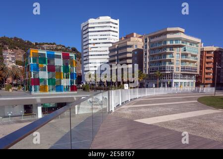 Muelle Uno mit Centre Pompidou Malaga Spanien Stadtwohnungen Stockfoto