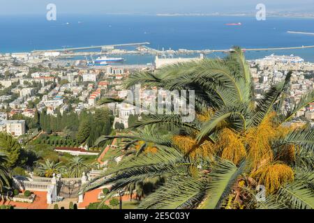 Bahai Gardens in Haifa. Ein UNESCO-Weltkulturerbe in einer israelischen Stadt an der Mittelmeerküste. Stockfoto