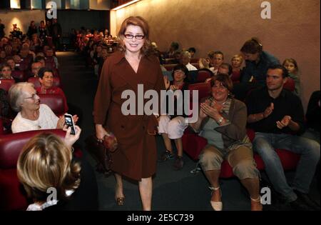 Die Schauspielerin Catherine Deneuve besuchte die Permiere von 'das Stars et Moi', die am 30. September 2008 in Paulliac, Frankreich, stattfand. Foto von Patrick Bernard/ABACAPRESS.COM Stockfoto