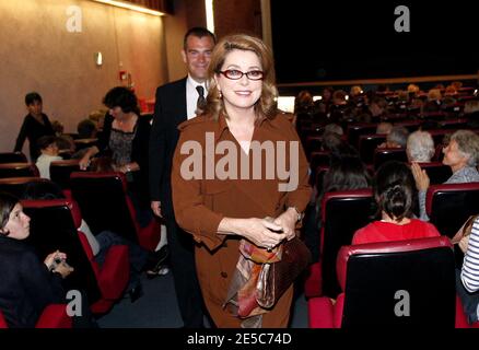 Die Schauspielerin Catherine Deneuve besuchte die Permiere von 'das Stars et Moi', die am 30. September 2008 in Paulliac, Frankreich, stattfand. Foto von Patrick Bernard/ABACAPRESS.COM Stockfoto