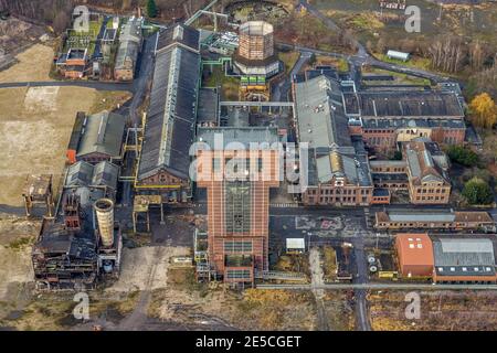 Luftbild mit Hammerkopfturm im Bergwerk Ost Zeche Heinrich Robert, CreativRevier in Wiescherhöfen, Hamm, Ruhrgebiet, Nordrhein-Westfalen, Deutschland, Stockfoto