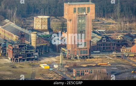 Luftbild mit Hammerkopfturm im Bergwerk Ost Zeche Heinrich Robert, CreativRevier in Wiescherhöfen, Hamm, Ruhrgebiet, Nordrhein-Westfalen, Deutschland, Stockfoto