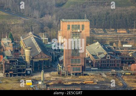 Luftbild mit Hammerkopfturm im Bergwerk Ost Zeche Heinrich Robert, CreativRevier in Wiescherhöfen, Hamm, Ruhrgebiet, Nordrhein-Westfalen, Deutschland, Stockfoto