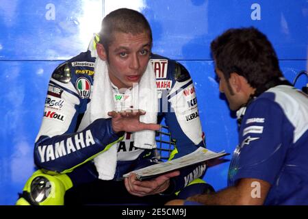 Italiens Valentino Rossi von Fiat/Yamaha während einer Trainingseinheit auf dem Sepang International Circuit in der Nähe von Kuala Lumpur, Malaysia am 17. Oktober 2008. Der große Preis von Malaysia findet am Sonntag statt. Foto von Malkon/Cameleon/ABACAPRESS.COM Stockfoto