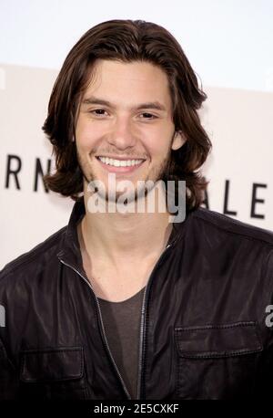 Ben Barnes posiert für eine Fotoaufnahme von 'Easy Virtue' während des 3. 'Rome Film Festival' in Rom, Italien am 27. Oktober 2008. Foto von Denis Guignebourg/ABACAPRESS.COM Stockfoto